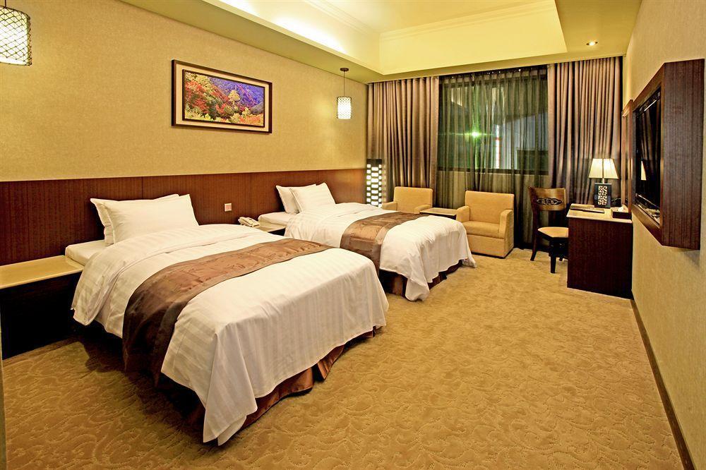 Guanko Hotel Ťia-i Exteriér fotografie